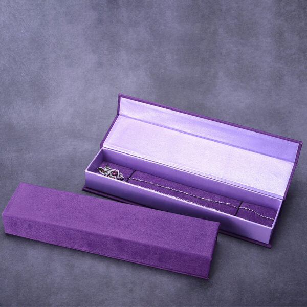 Wholesale Customized Package Velvet Paper Jewelry Box Magnetic Box