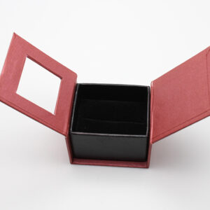 Wholesale Customized Package Leather Paper Jewelry Box Closure Box