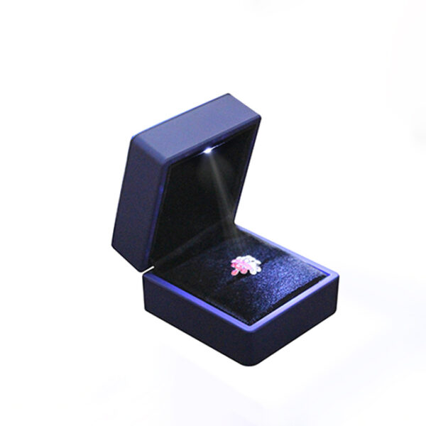 Wholesale Customized Package High-end Jewelry Lacquer LED Light Ring Box